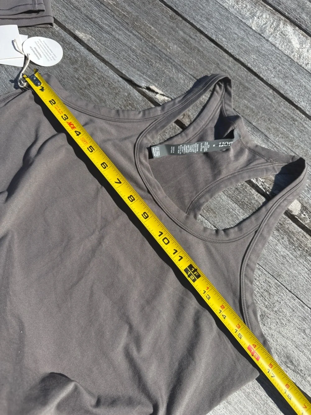 VUORI Set Lux Racerback Tank + Daily Short Set Chia Brown Size Medium NWT $113 - Picture 6 of 7